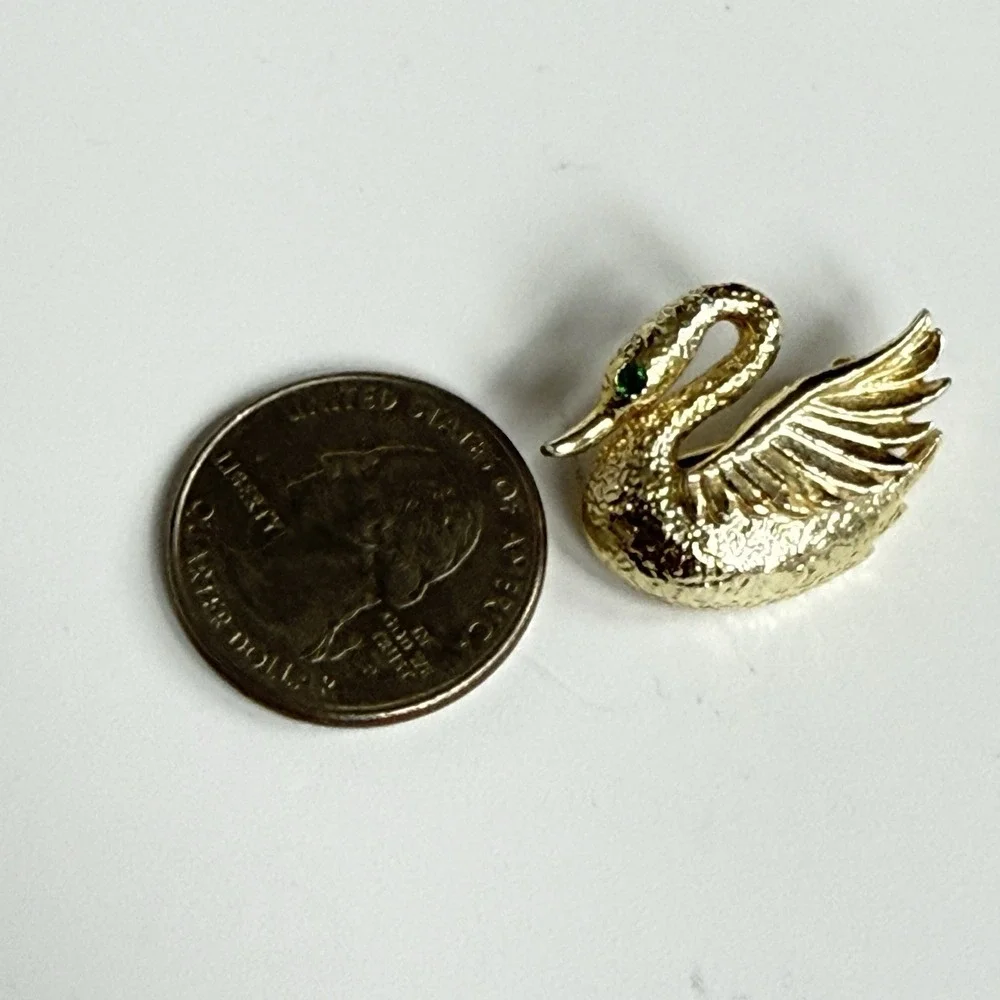 1950's vintage signed Gerry's Swan Brooch